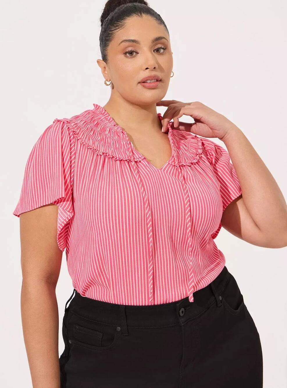 Torrid Washable Gauze Smocked Yoke Ruffle Top Red Striped Short Sleeve Sz 2